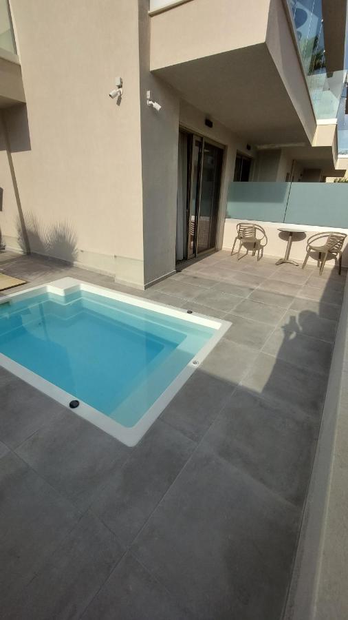 Niriides Palace Goúrnes Habitación foto